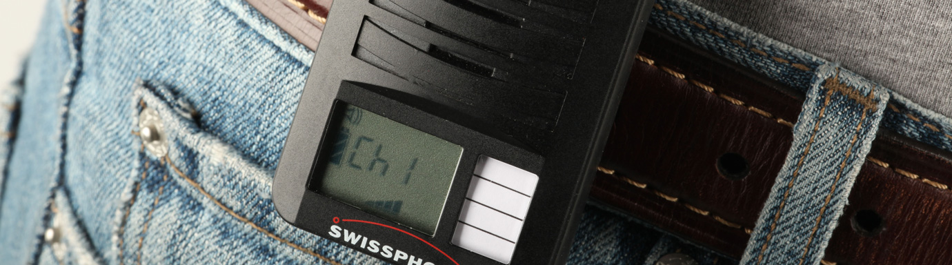 Sie können jeden Pager der Quattro-Serie optimal in Ihre Alarm- und Ausrückordnung integrieren: Dank der 50 Nutzerprofile kann der Quattro jederzeit an sich verändernde Aufgaben angepasst werden. Alarm-Timer und Alarmzeitanzeige unterstützen Sie zusätzlich. Es gibt vier Modelle mit unterschiedlichen Leistungsmerkmalen bis hin zum Premium-Modell mit einem Sprachspeicher, der jeden Alarm speichert.